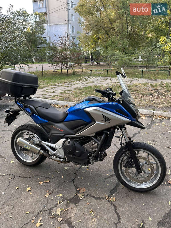 Мотоцикл Туризм Honda NC 750X 2016 в 