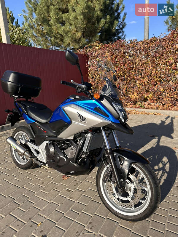 Honda NC 750X 2016