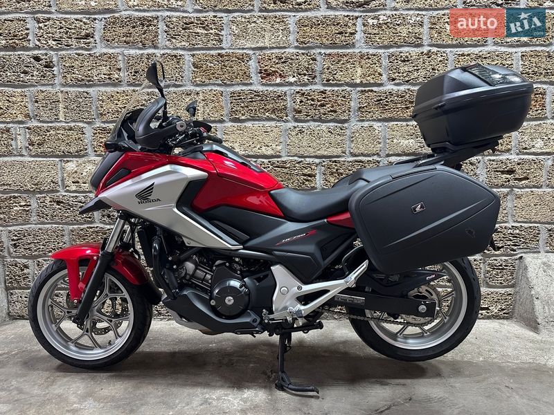 Honda NC 750X 2016