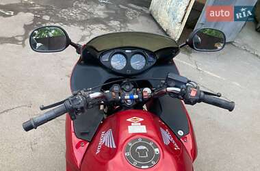 Мотоцикл Спорт-туризм Honda NT 650V Deauville 2004 в 