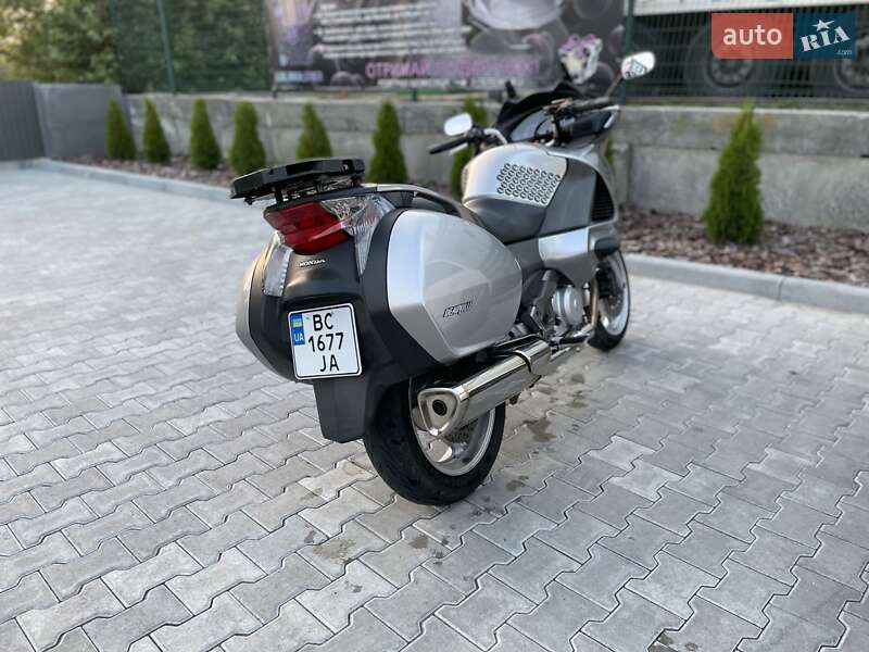 Мотоцикл Туризм Honda NT 700V 2010 в Львове