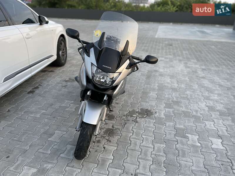 Мотоцикл Туризм Honda NT 700V 2010 в Львове