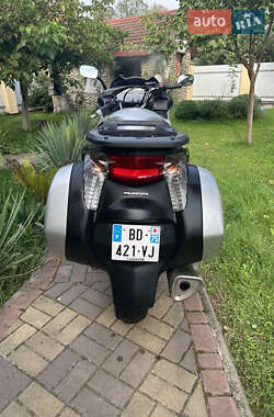 Мотоцикл Классик Honda NT 700V 2010 в 