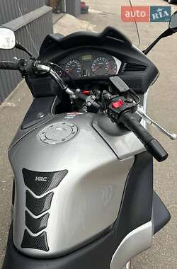 Мотоцикл Туризм Honda NT 700V 2011 в 