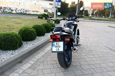 Мотоцикл Классік Honda NTV 650 (Revere) 1993 в 