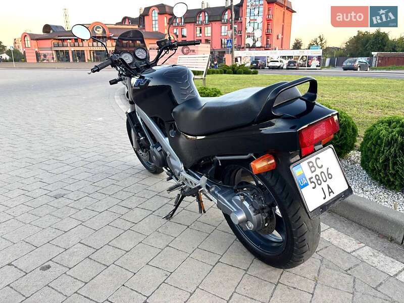 Мотоцикл Классик Honda NTV 650 (Revere) 1993 в Дрогобыче