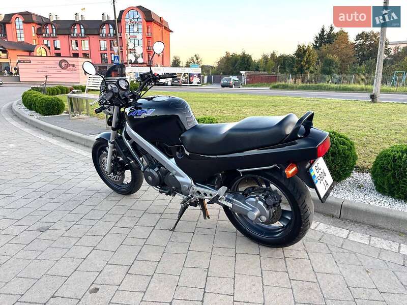 Мотоцикл Классик Honda NTV 650 (Revere) 1993 в Дрогобыче