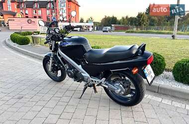 Мотоцикл Классік Honda NTV 650 (Revere) 1993 в 