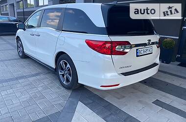 Минивэн Honda Odyssey 2018 в Львове