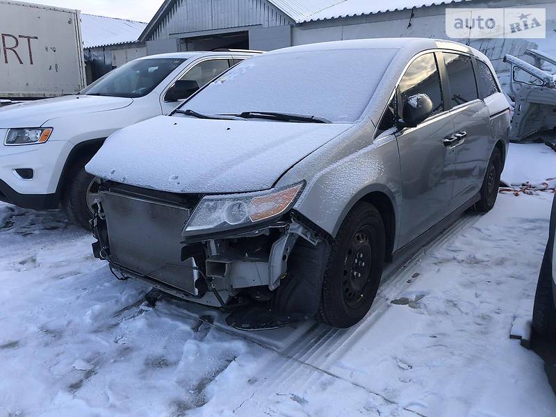 Мінівен Honda Odyssey 2016 в Києві