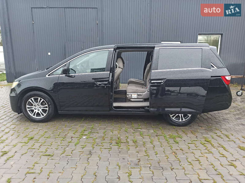 Минивэн Honda Odyssey 2012 в Черновцах