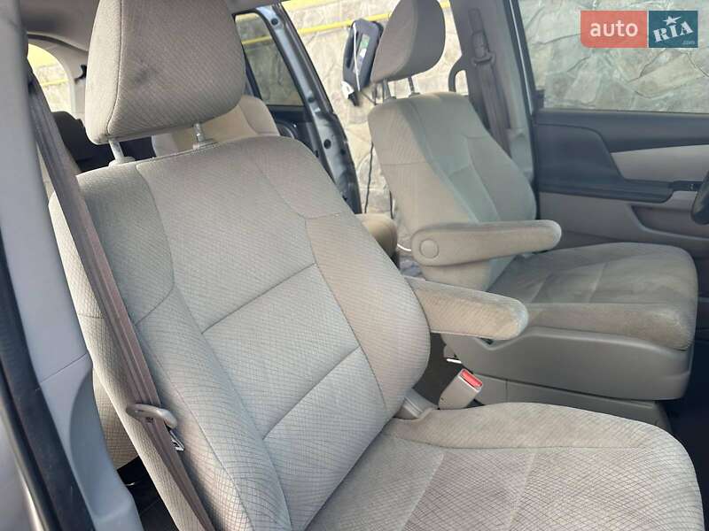 Мінівен Honda Odyssey 2016 в Києві