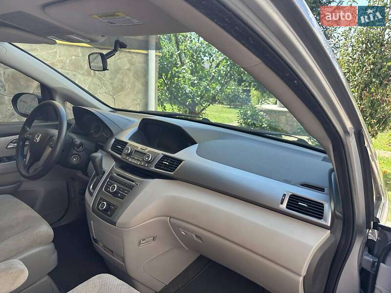 Мінівен Honda Odyssey 2016 в Києві