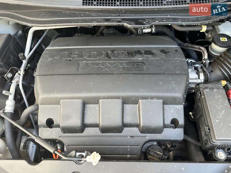Мінівен Honda Odyssey 2016 в Києві