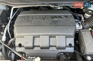 Минивэн Honda Odyssey 2016 в 