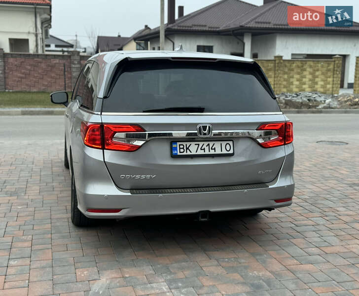 Мінівен Honda Odyssey 2017 в Рівному