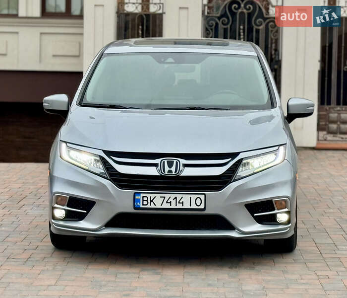 Мінівен Honda Odyssey 2017 в Рівному
