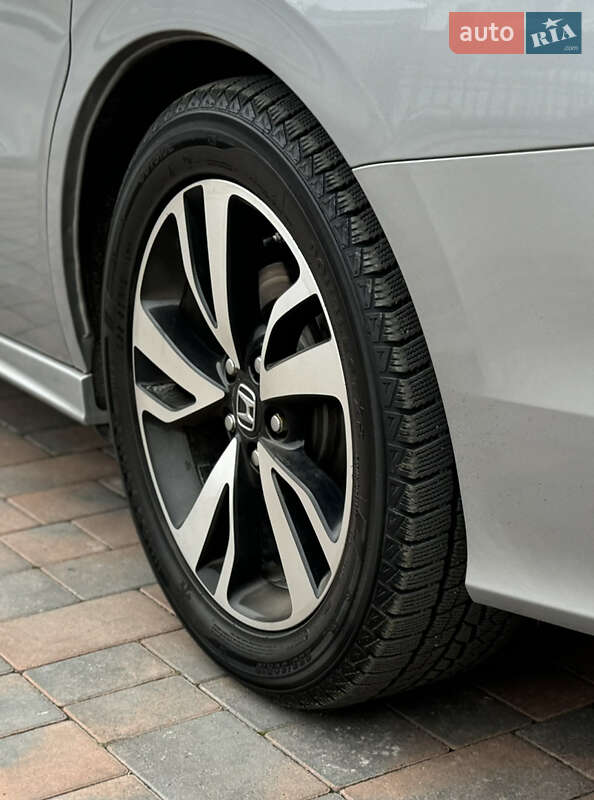 Мінівен Honda Odyssey 2017 в Рівному