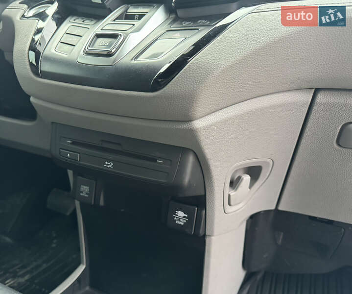 Мінівен Honda Odyssey 2017 в Рівному