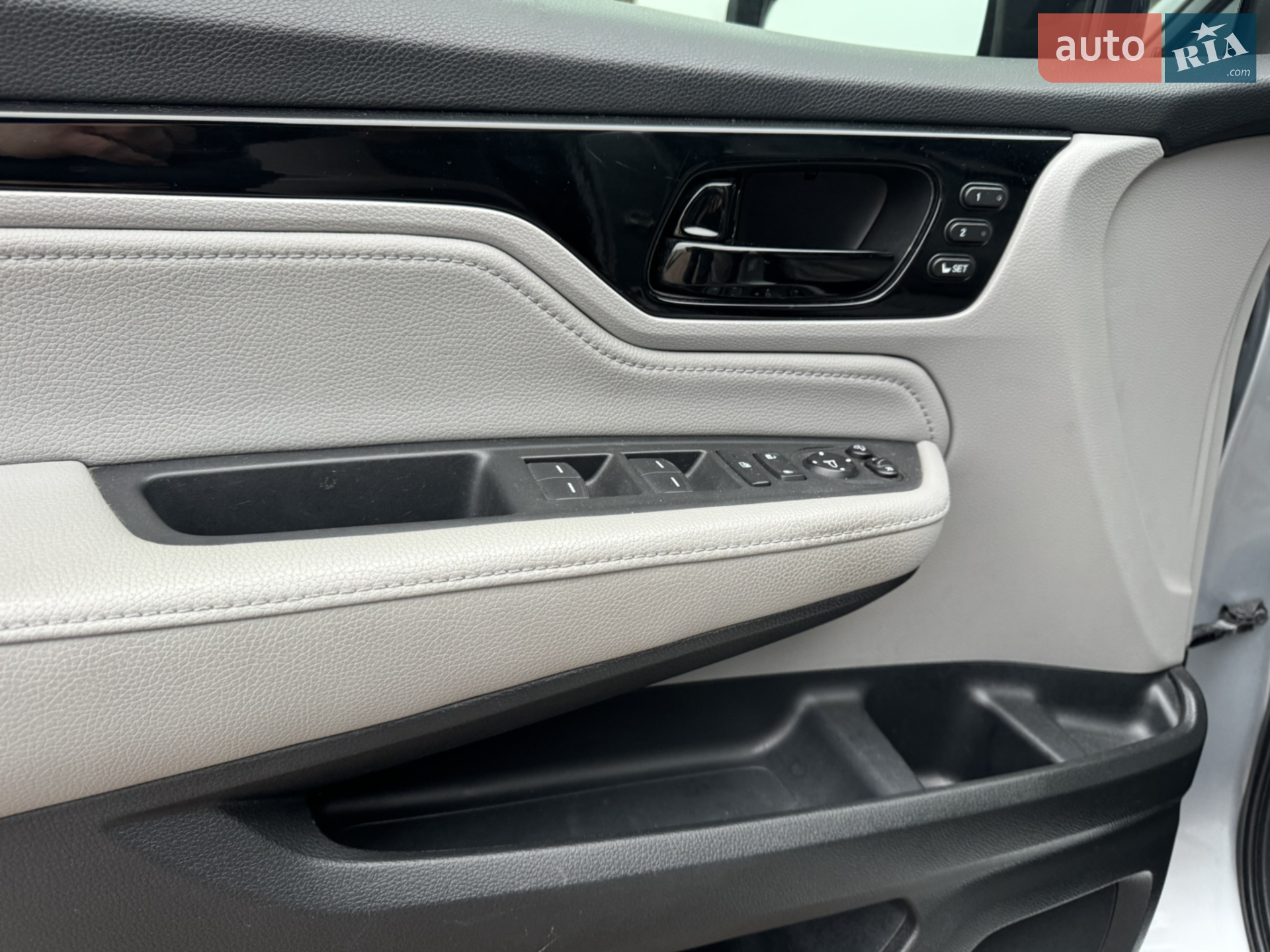 2017 Honda Odyssey - мініатюра 92