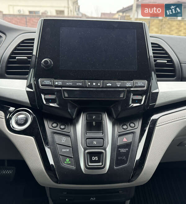 Мінівен Honda Odyssey 2017 в Рівному