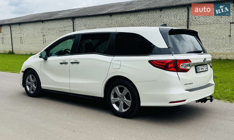 Минивэн Honda Odyssey 2018 в Ровно