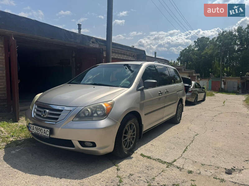 Минивэн Honda Odyssey 2008 в 