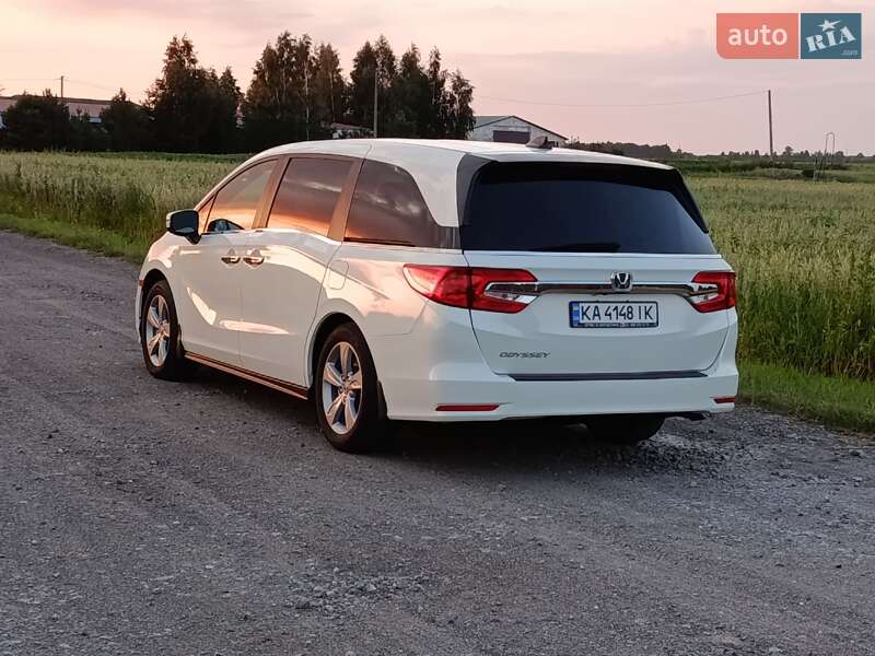 Мінівен Honda Odyssey 2018 в Сосницях
