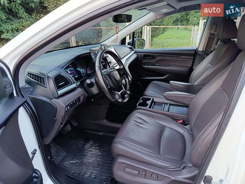 Мінівен Honda Odyssey 2018 в Сосницях