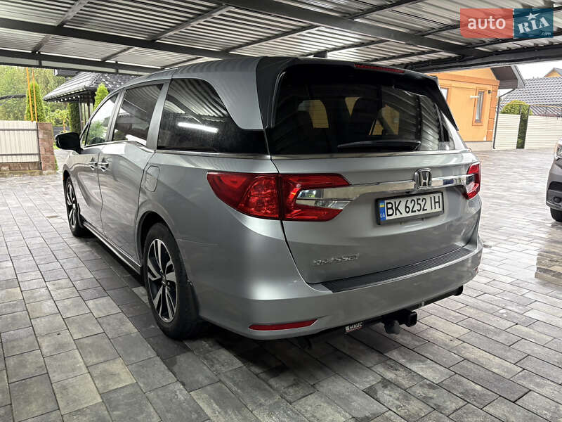 Мінівен Honda Odyssey 2017 в Сарнах