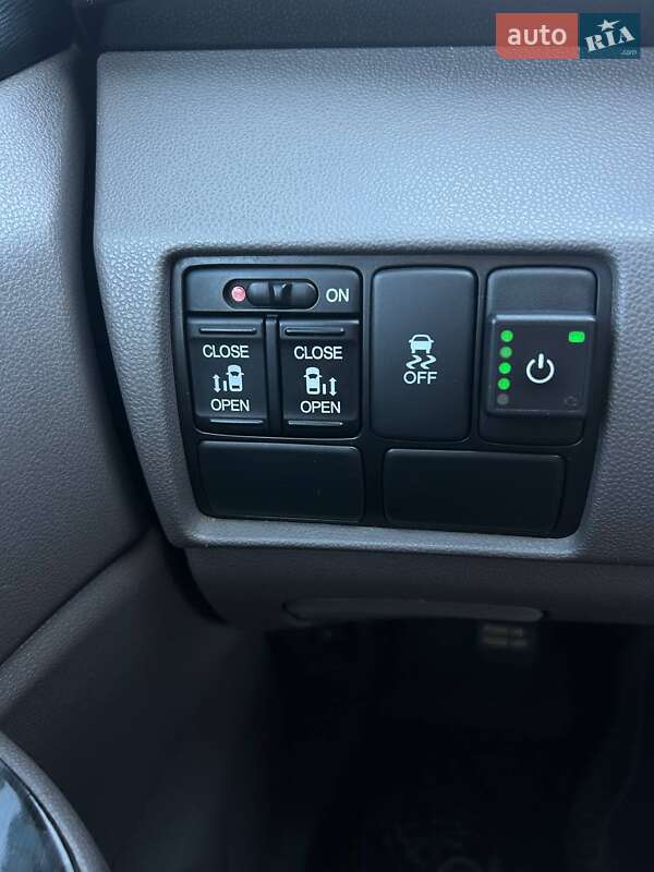 Минивэн Honda Odyssey 2016 в Броварах