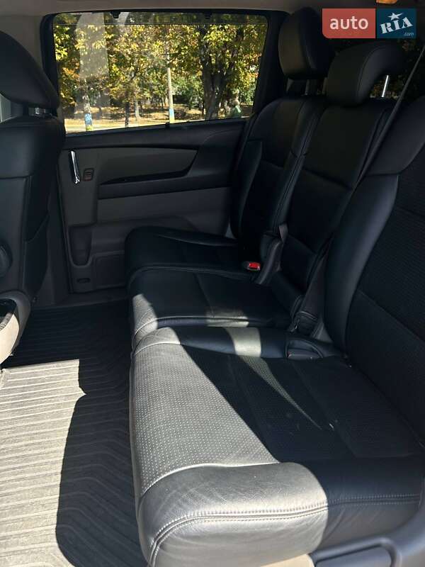 Минивэн Honda Odyssey 2016 в Броварах