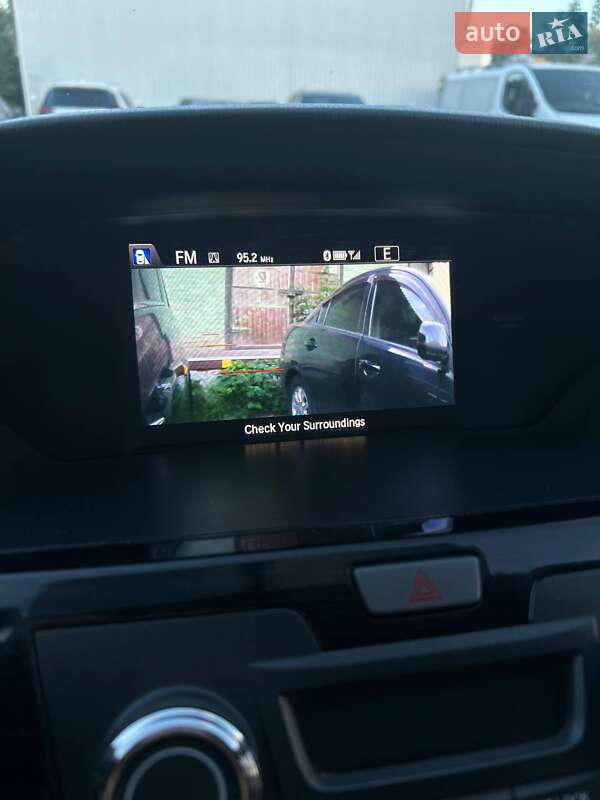 Минивэн Honda Odyssey 2016 в Броварах