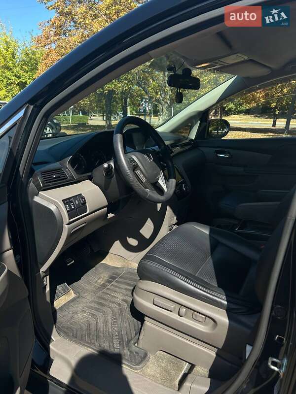 Минивэн Honda Odyssey 2016 в Броварах