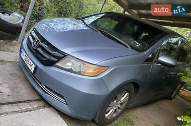 Минивэн Honda Odyssey 2013 в 