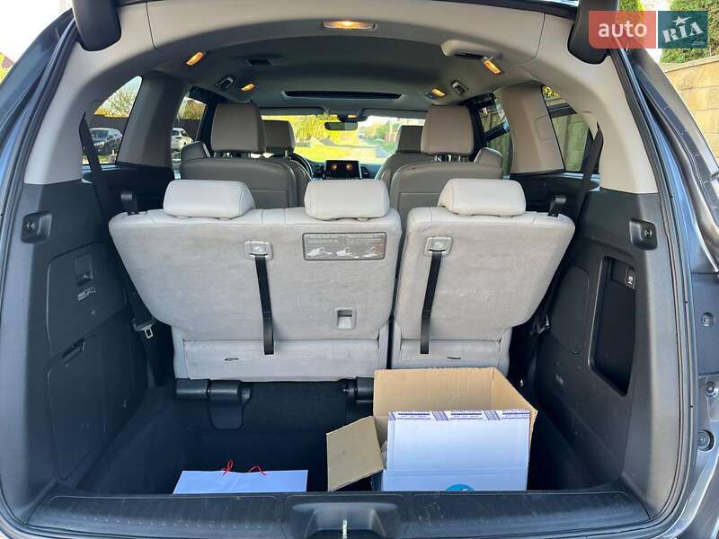 Минивэн Honda Odyssey 2017 в Киеве фото 17 Минивэн Honda Odyssey 2017 в Киеве