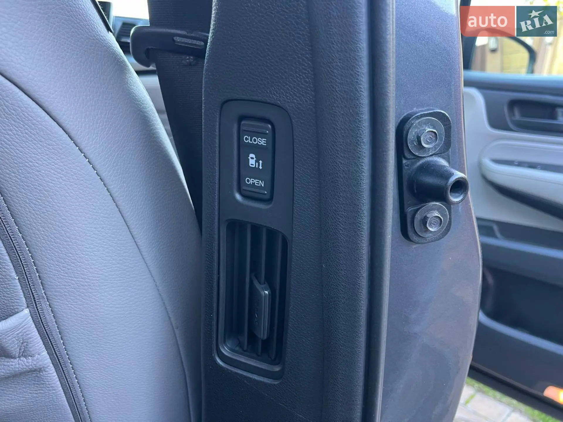 2017 Honda Odyssey - мініатюра 13