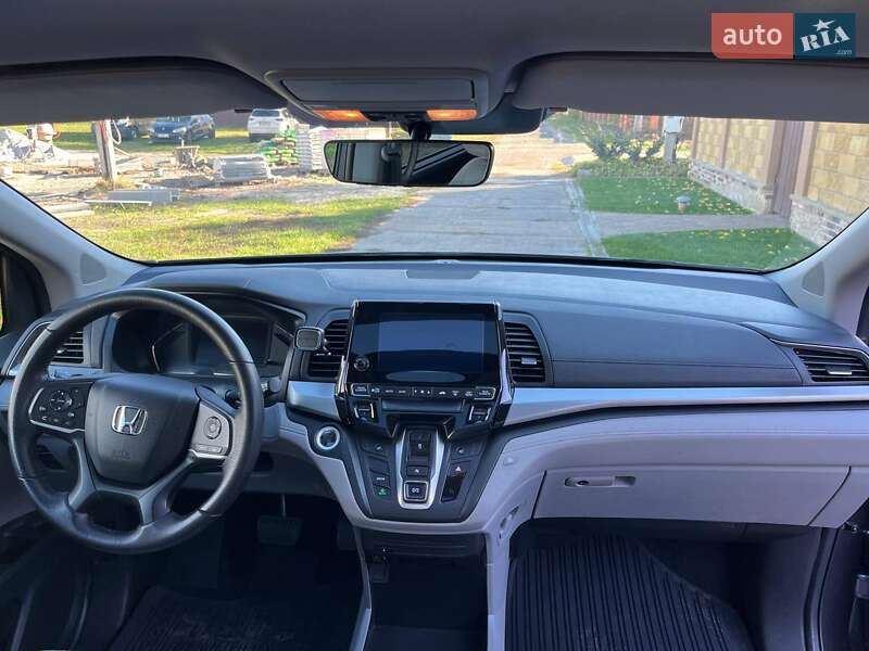 Минивэн Honda Odyssey 2017 в Киеве фото 11 Минивэн Honda Odyssey 2017 в Киеве