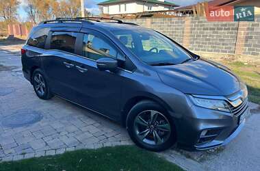 Минивэн Honda Odyssey 2017 в Киеве
