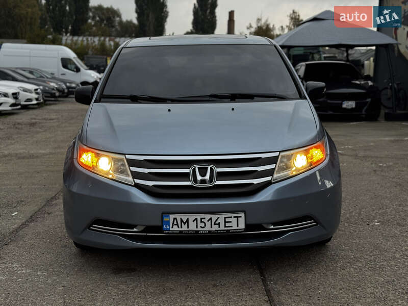 Мінівен Honda Odyssey 2013 в Житомирі фото 5 Мінівен Honda Odyssey 2013 в Житомирі