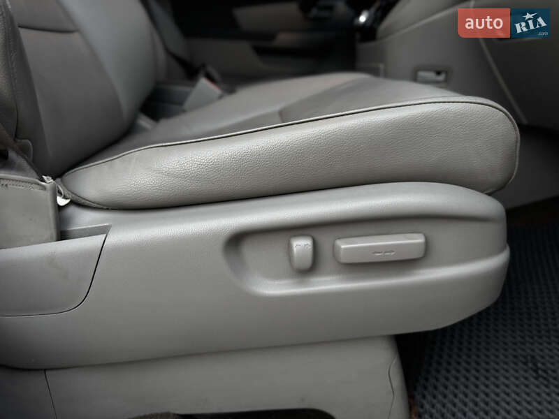 Мінівен Honda Odyssey 2013 в Житомирі фото 48 Мінівен Honda Odyssey 2013 в Житомирі