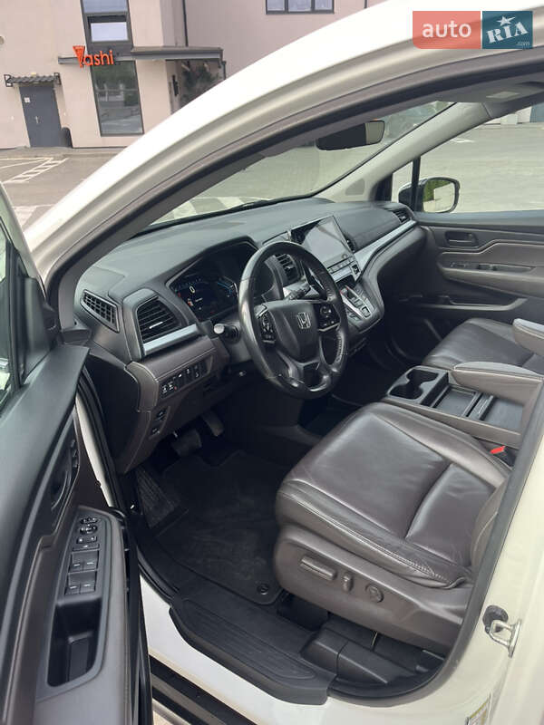 Минивэн Honda Odyssey 2018 в Ровно фото 15 Минивэн Honda Odyssey 2018 в Ровно