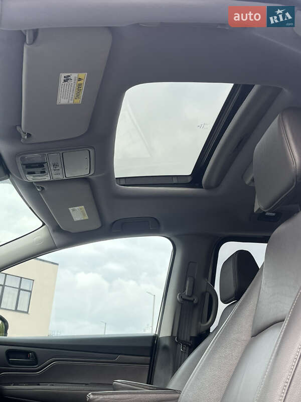 Минивэн Honda Odyssey 2018 в Ровно фото 22 Минивэн Honda Odyssey 2018 в Ровно