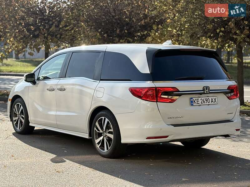Минивэн Honda Odyssey 2022 в Днепре фото 18 Минивэн Honda Odyssey 2022 в Днепре