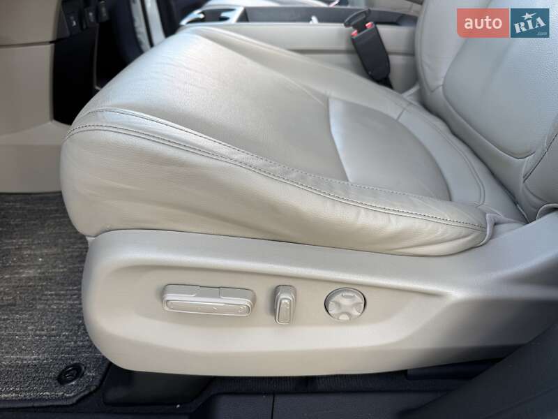 Минивэн Honda Odyssey 2022 в Днепре фото 22 Минивэн Honda Odyssey 2022 в Днепре