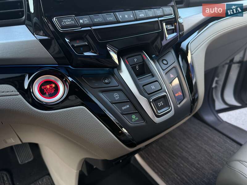 Минивэн Honda Odyssey 2022 в Днепре фото 27 Минивэн Honda Odyssey 2022 в Днепре
