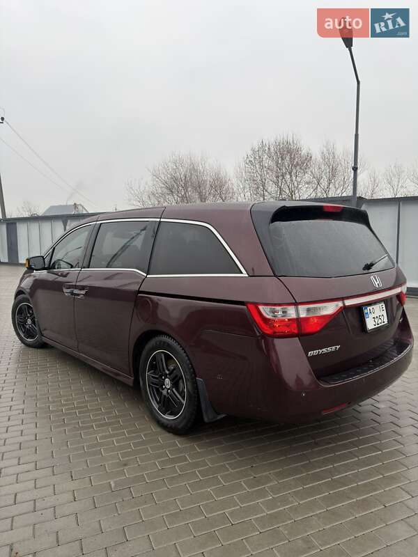 Мінівен Honda Odyssey 2012 в Хусті