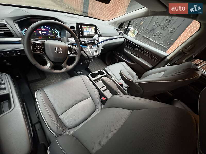 Мінівен Honda Odyssey 2024 в Києві