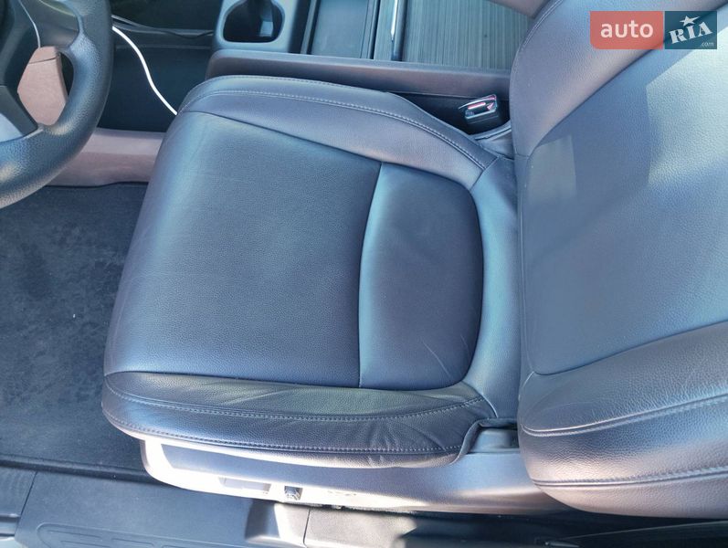 Минивэн Honda Odyssey 2019 в Киеве