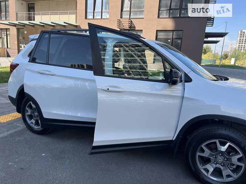 Внедорожник / Кроссовер Honda Passport 2022 в Киеве